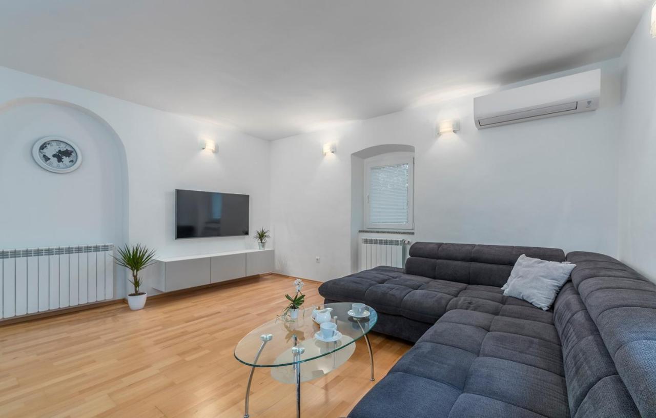 Apartments Saladinka Červar-Porat Εξωτερικό φωτογραφία
